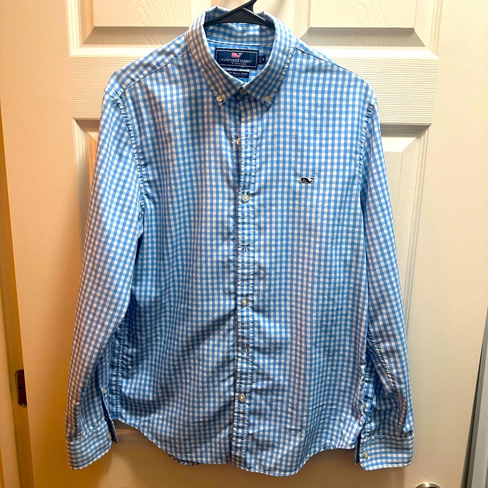 Vineyard Vines Men’s Medium Dry Fit Button Down